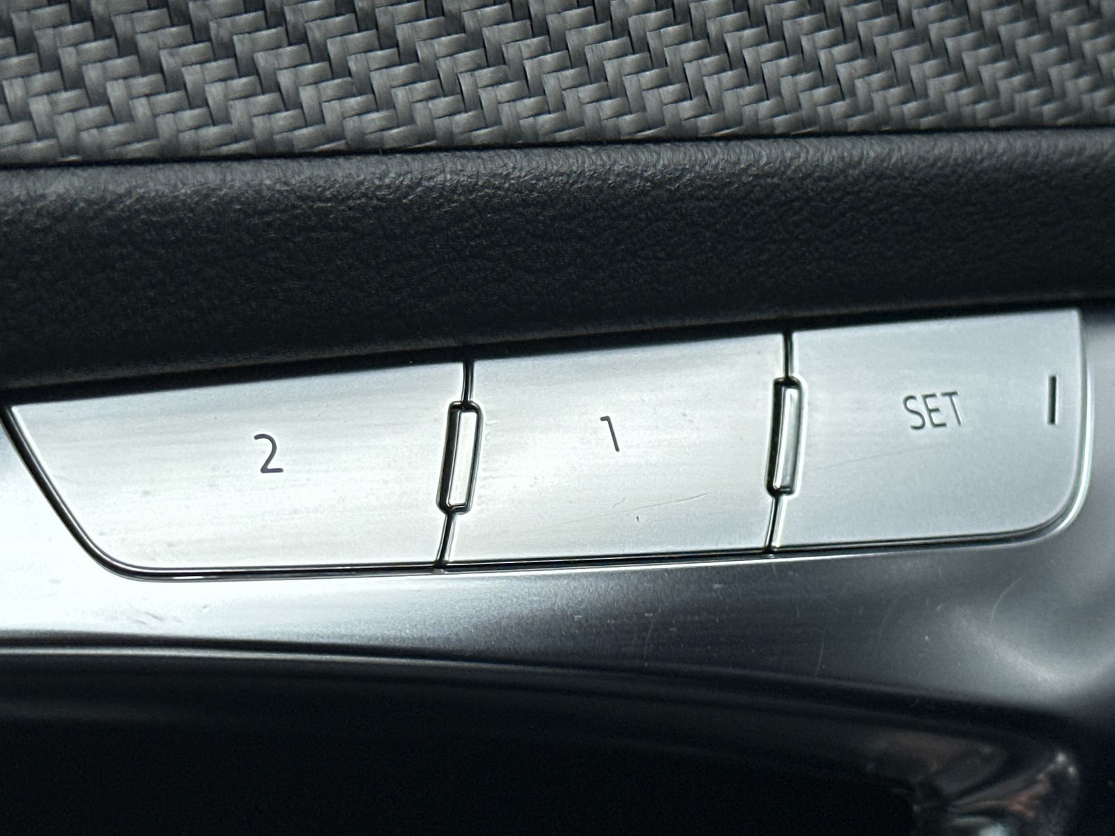 Fahrzeugabbildung Audi A6 45 TDI Qu S-Line Black NAV+MATRIX+PANO+KAMERA