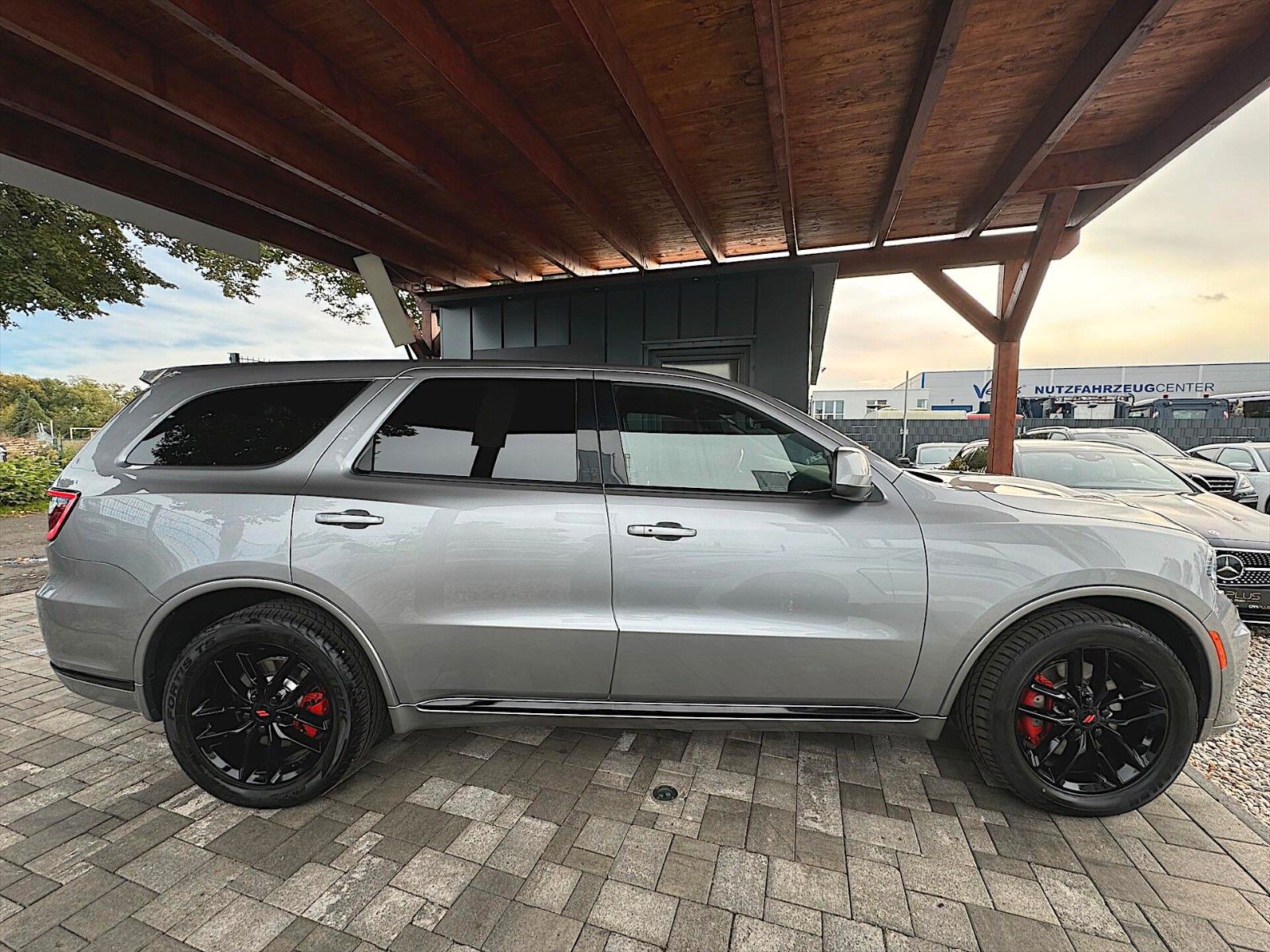 Fahrzeugabbildung Dodge Durango 5.7 V8 Sport 4x4 Night-Paket Modell 22