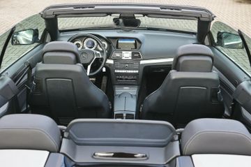 Fahrzeugabbildung Mercedes-Benz E 400 Cabrio | ILS | DISTRONIC | AMG-SPORTPAKET