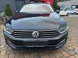 Volkswagen Passat Comfortline 2.0 150 PS HU neu DSG Navi - Volkswagen Passat aus 2015
