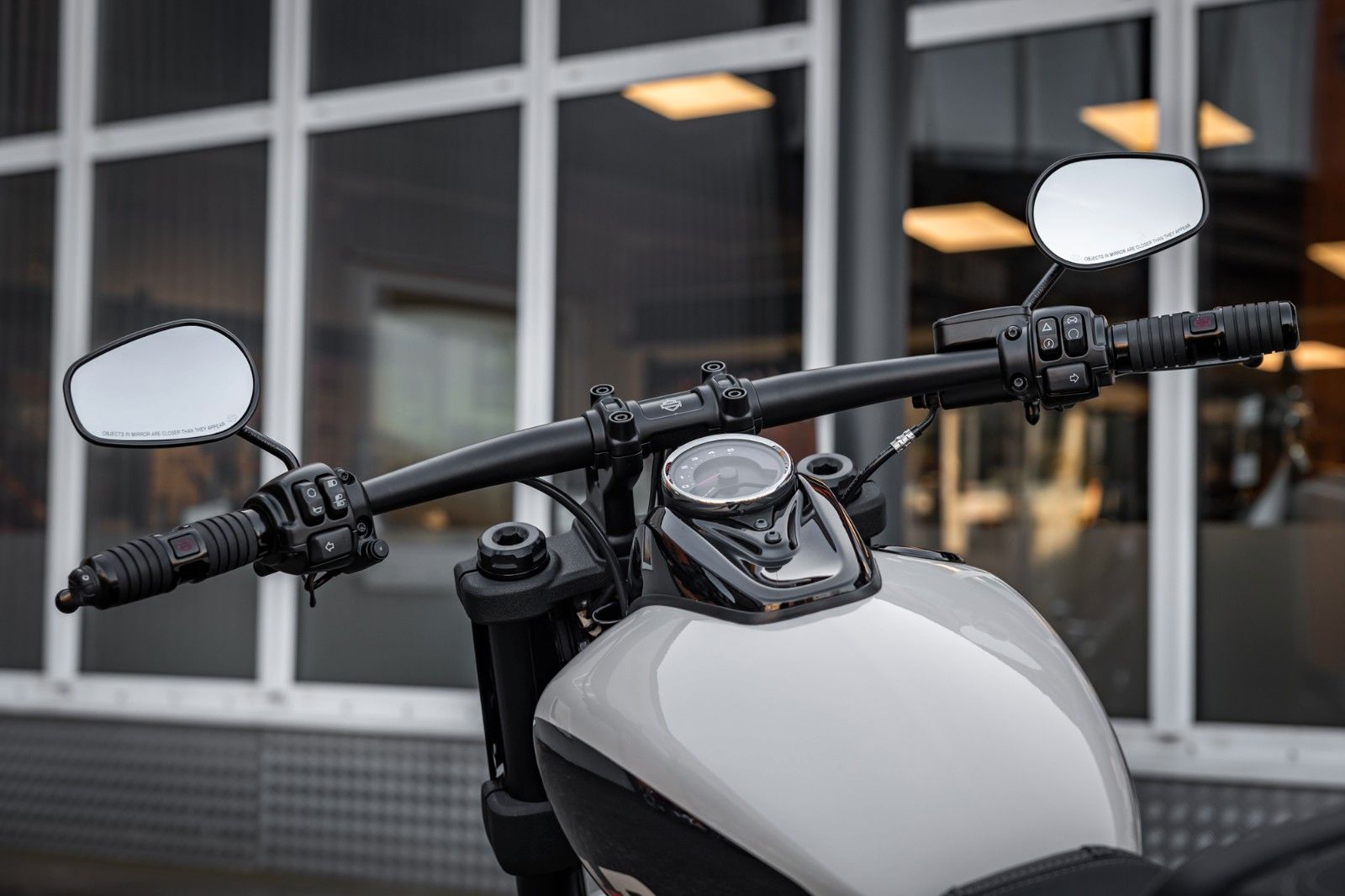 Fahrzeugabbildung Harley-Davidson FXFBS FAT BOB 140 CUI SOFTAIL - TORXSTER  JEKILL