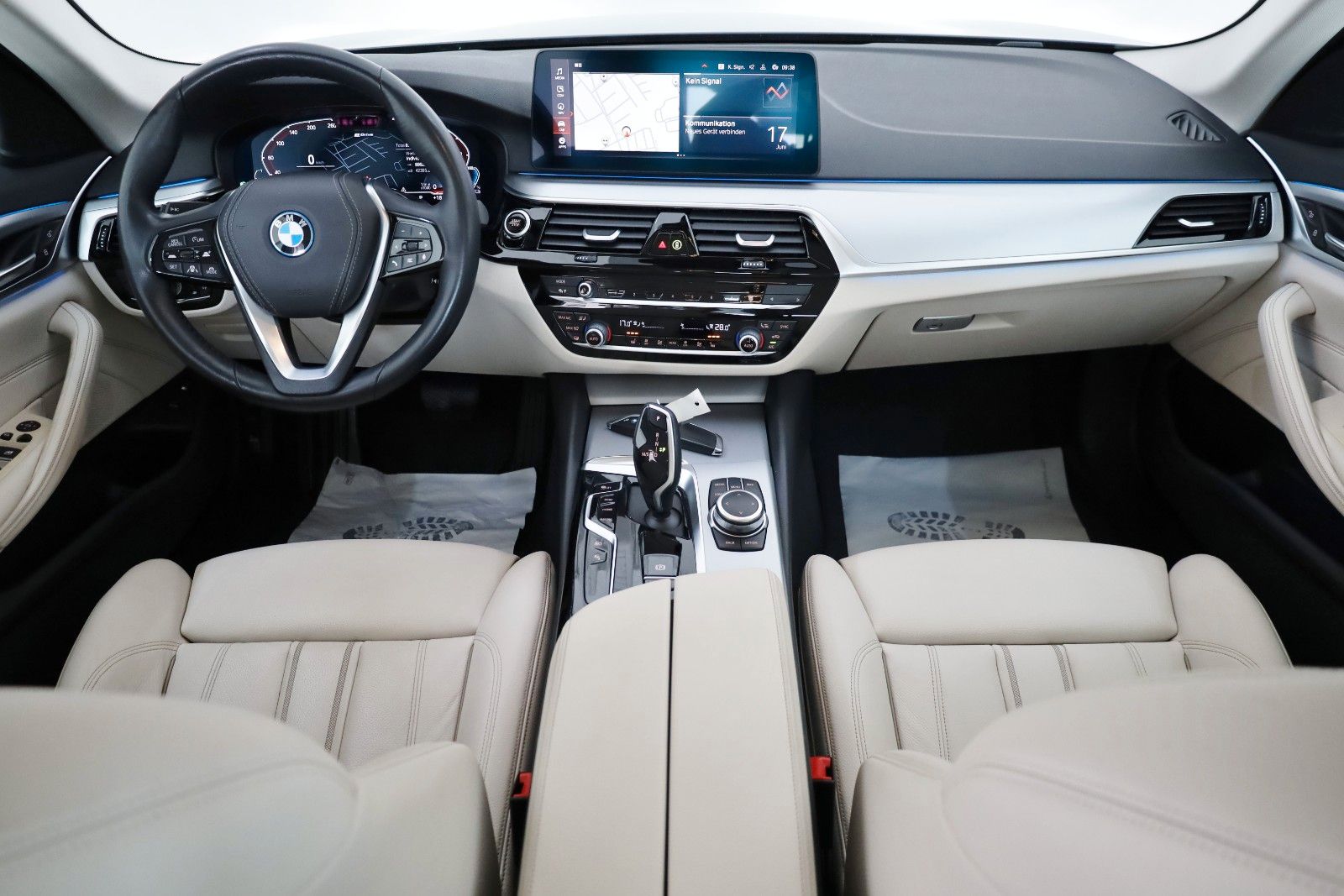 Fahrzeugabbildung BMW 530e Leder,Navi,LED,SpSi,SH,Kamera,Parkassist.