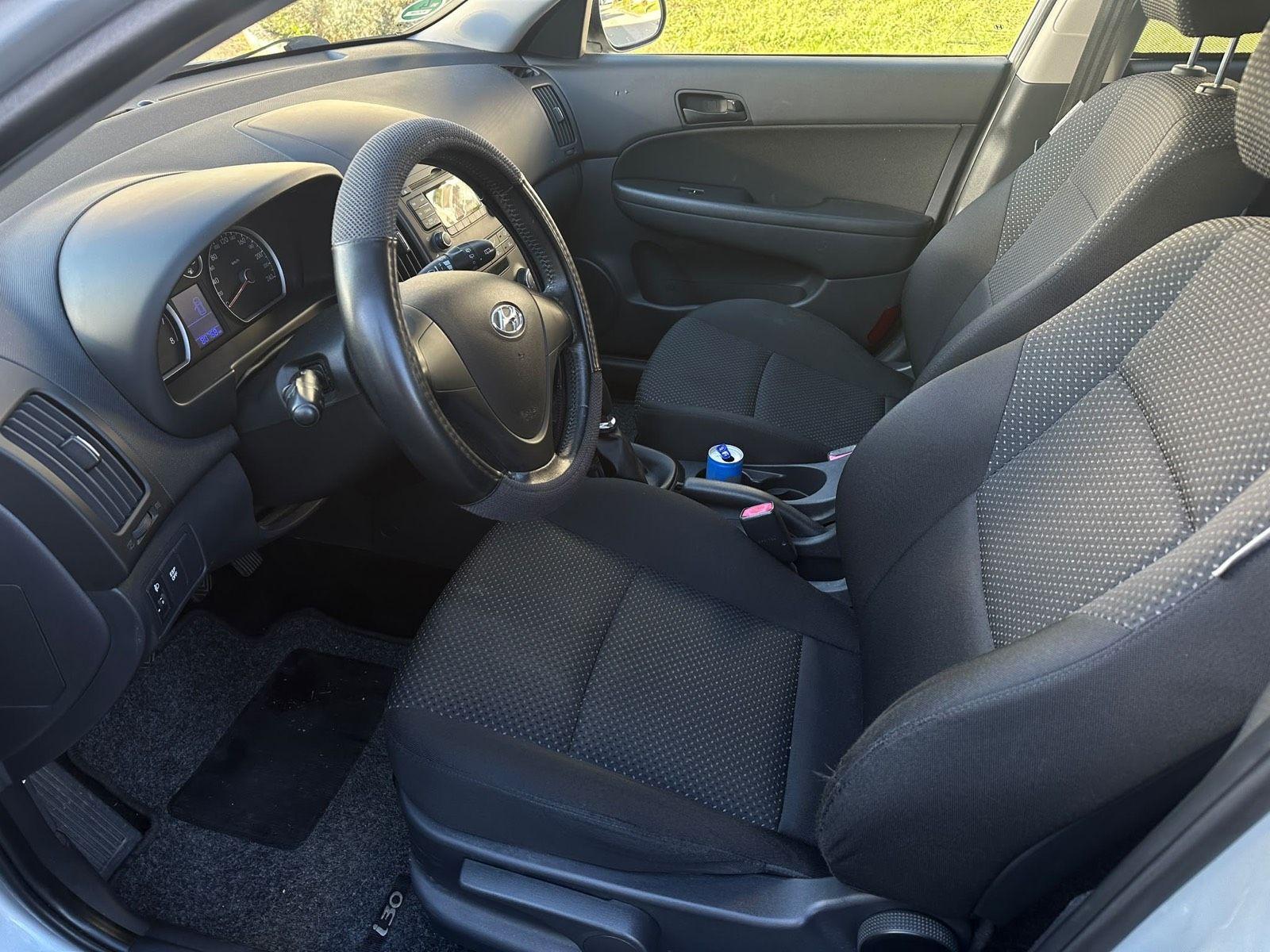 Hyundai i30 2010 — engine 109 HP (80kW)