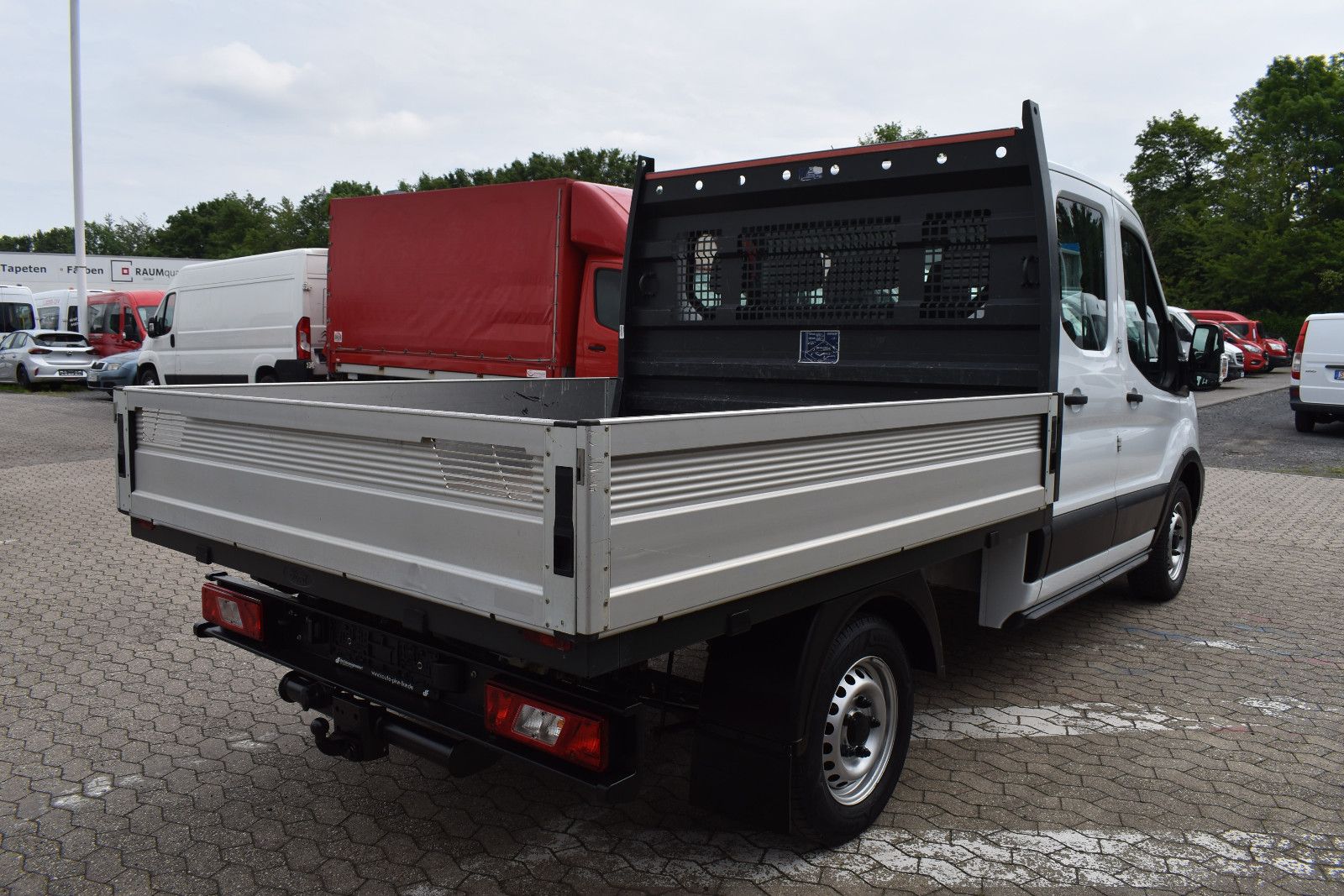 Fahrzeugabbildung Ford Transit Pritsche 310 L2 Doppelkabine *AHK*