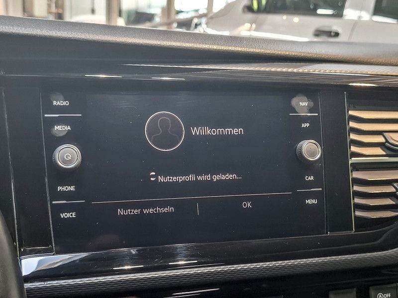 Volkswagen T6.1 2.0 TDI DSG Multivan Highline ACC GRA LED D foto 16