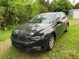 Volkswagen Passat 2.0 TDI SCR DSG Business Business - VW Passat Gebrauchtwagen in Köln