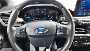 Fahrzeugabbildung Ford Focus Lim. Active