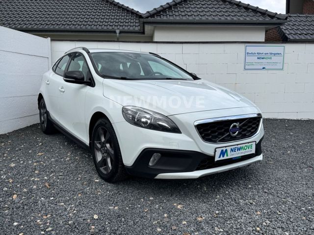 Volvo V40 Cross Country Summum D3 SHZ Navi PDC Tempo.