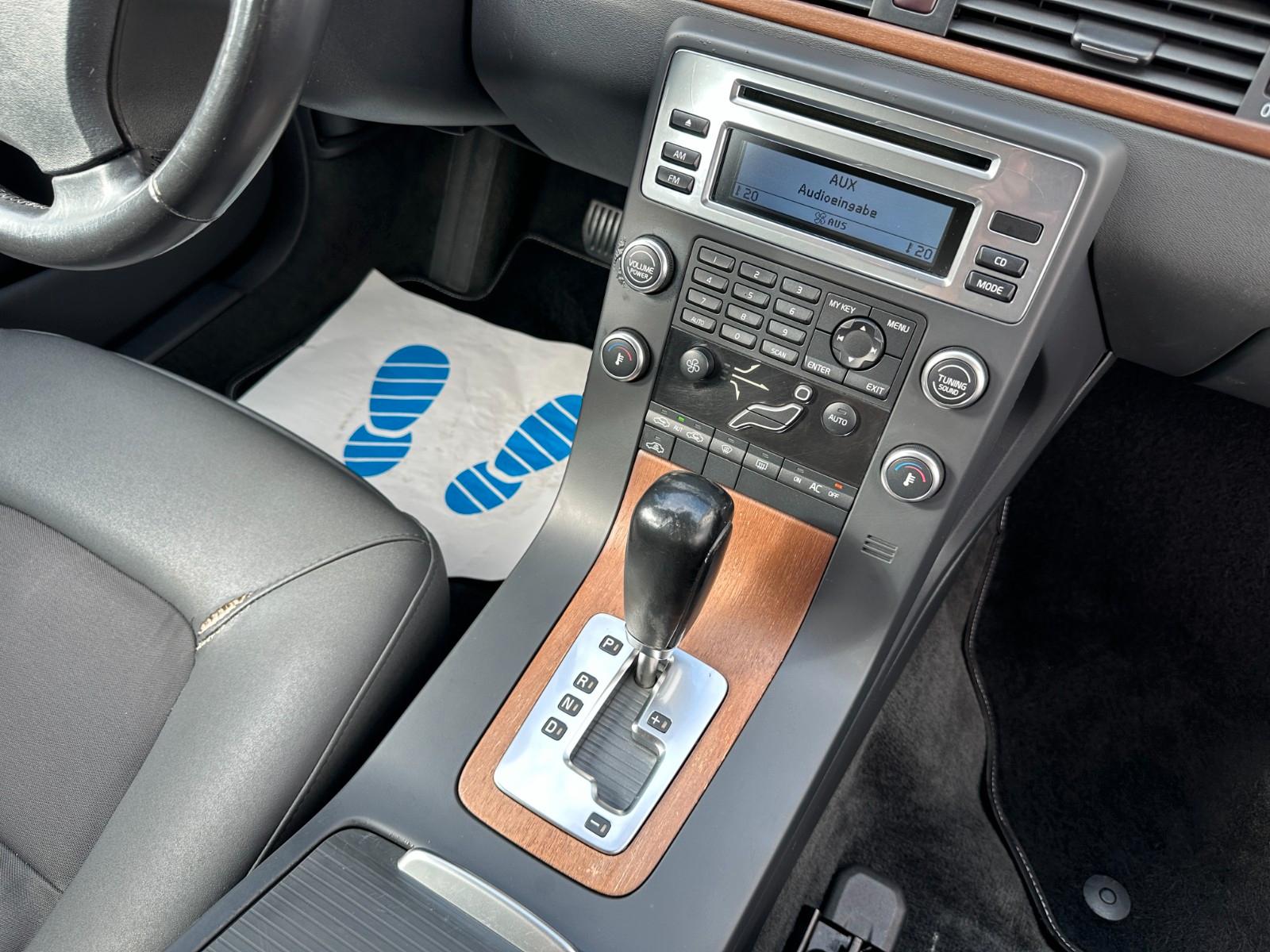 Volvo V70 2007 — photo 9