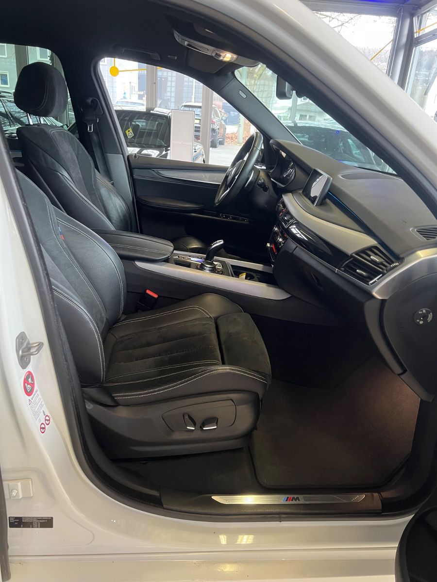 Fahrzeugabbildung BMW X5 xDrive 30 d M Sport Paket
