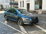 Skoda Superb 3 DSG 4x4 2.0 TDI 190PS Euro 6 - Skoda Superb mit Diesel-Antrieb: Limousine, 1.6