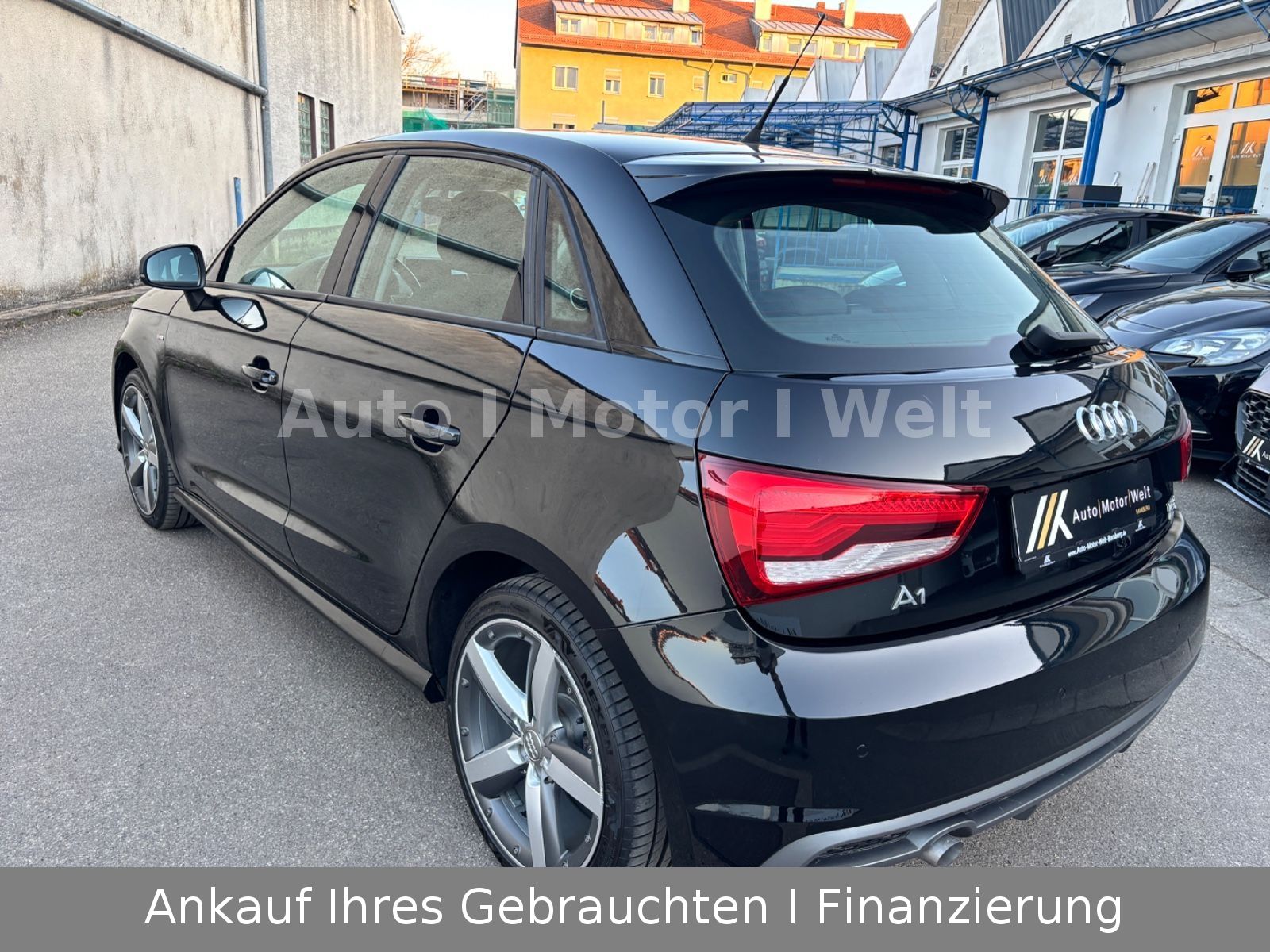 Fahrzeugabbildung Audi A1 Sportback S-LINE 17"ALU/XENON/SHZ/PDC