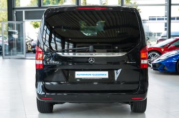 Mercedes V 220 - 5