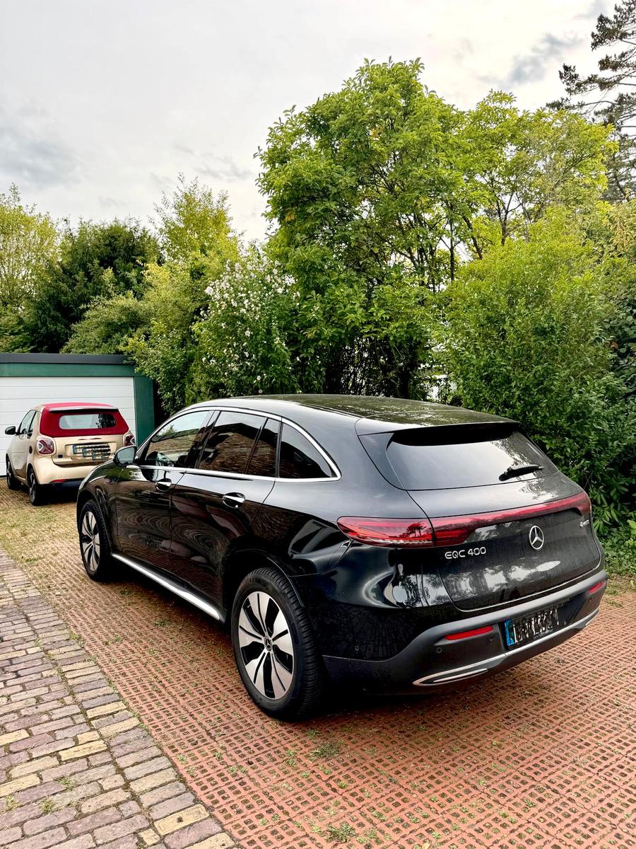 Mercedes-Benz EQC 400 4MATIC + Anhängerkuppl. + Headup Display