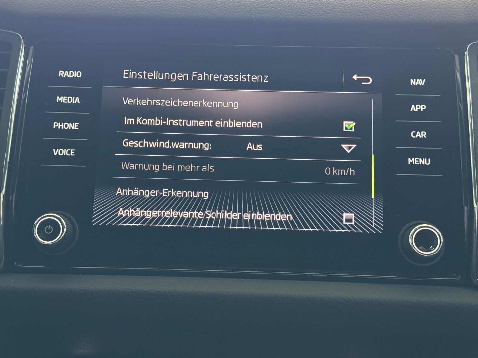 Fahrzeugabbildung SKODA Kodiaq 2.0 TDI DSG STYLE VIRTUAL ACC MEMORY AHK