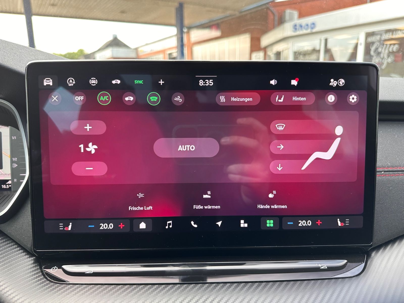 Fahrzeugabbildung SKODA Octavia RS Combi 2.0 TSI Pano/360°/Matrix/ACC