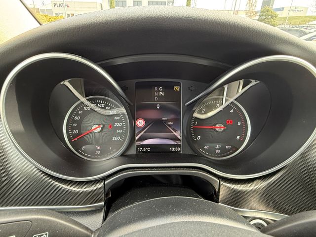 Mercedes-Benz V 250