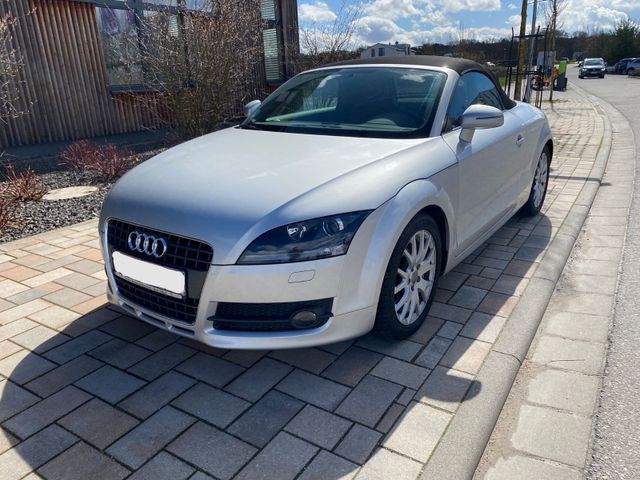 Audi TT Roadster 2.0 TFSI Xenon