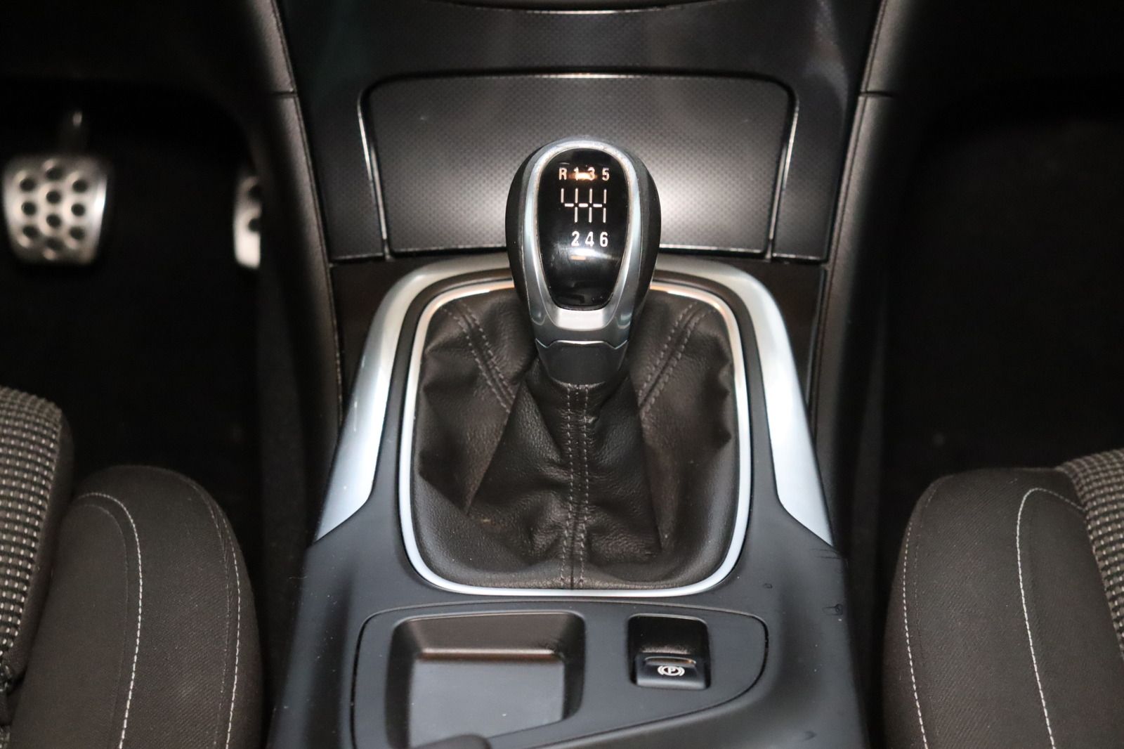 Fahrzeugabbildung Opel Insignia A Sports Tourer 2.0 CDTi Sport