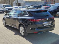 Fahrzeugabbildung Megane IV Grandtour Intens 1.3 TCe 140 EDC EU6d