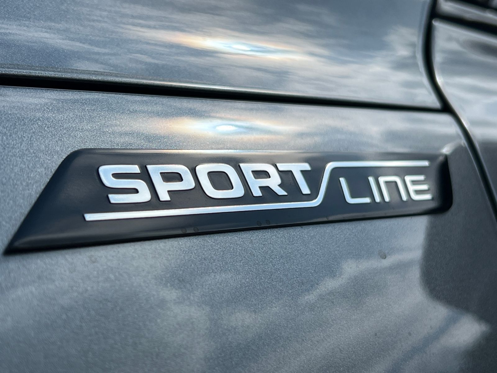 Fahrzeugabbildung SKODA Superb Combi  Sportline 1.5 TSI IV DSG *AHK,Navi