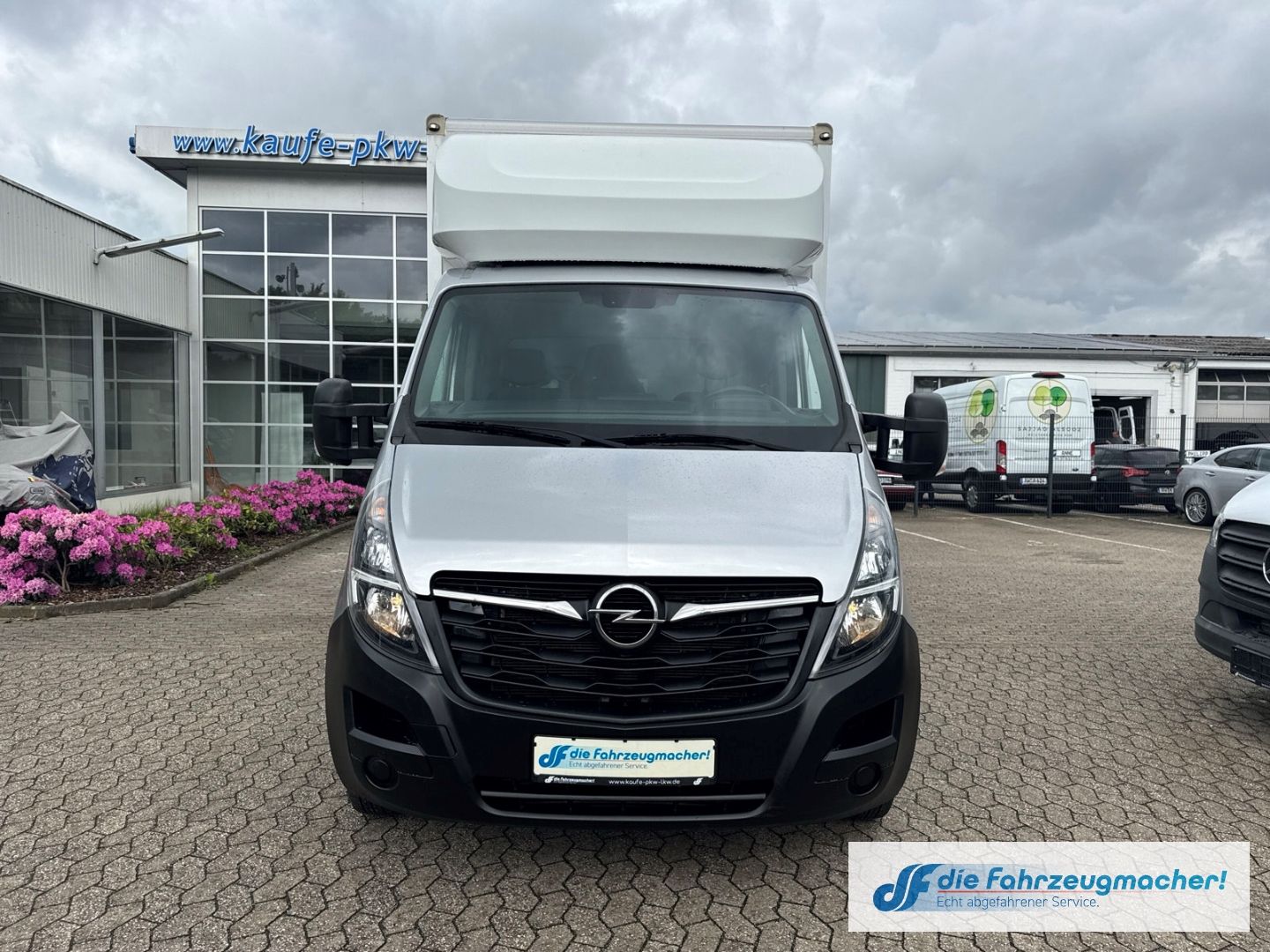 Fahrzeugabbildung Opel Movano Koffer L4H1 3,5t ZwillingsBe. Navi Temp R