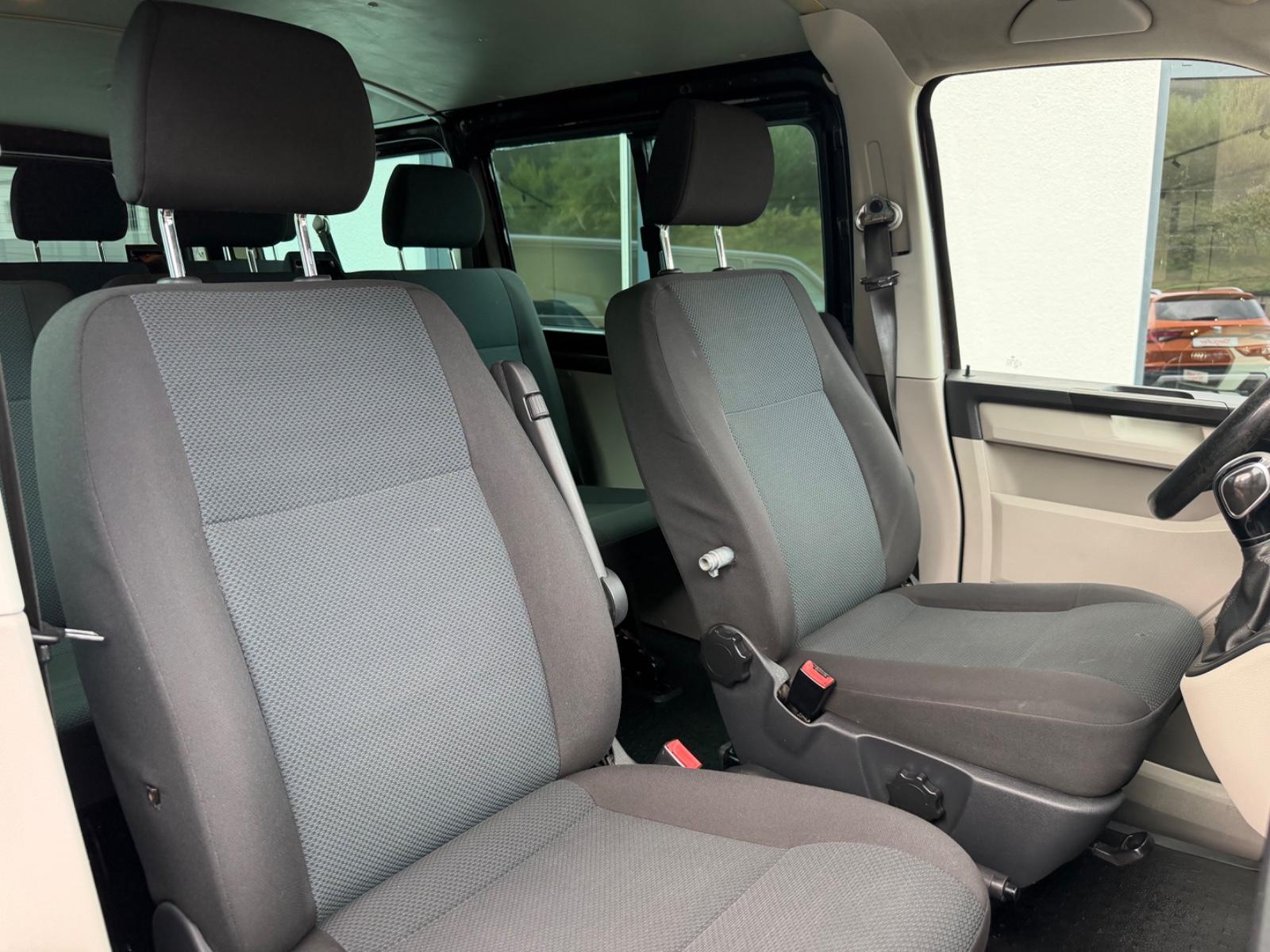 Volkswagen T6 Transporter 2.0 ZDI Kombi lang DSG 8-Sitzer