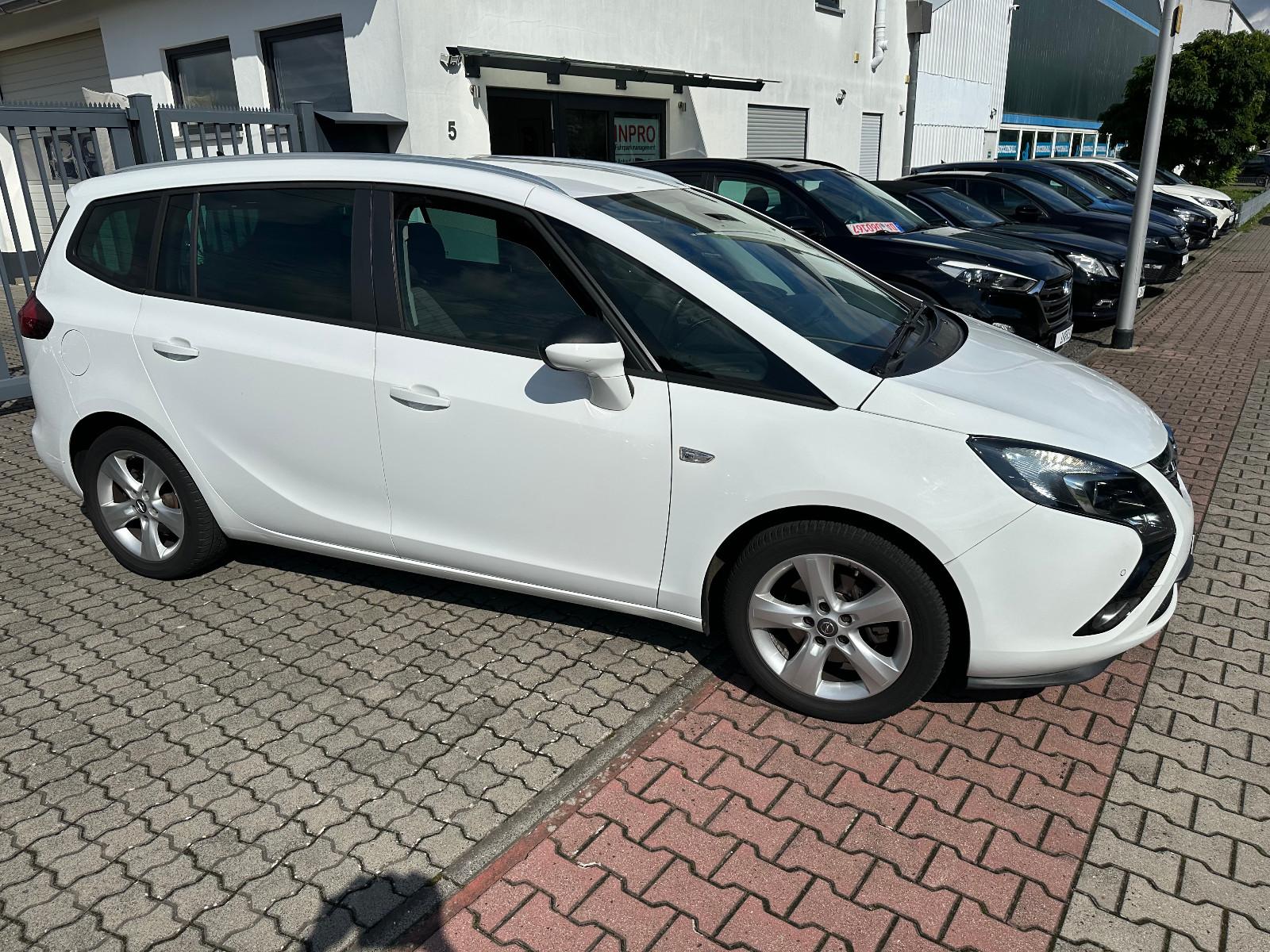 Opel Zafira C Tourer Style 5 Sitzer