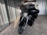 Harley-Davidson Street Glide CVO Screamin Eagle Kesstech ESM2 - Harley-Davidson Motorräder