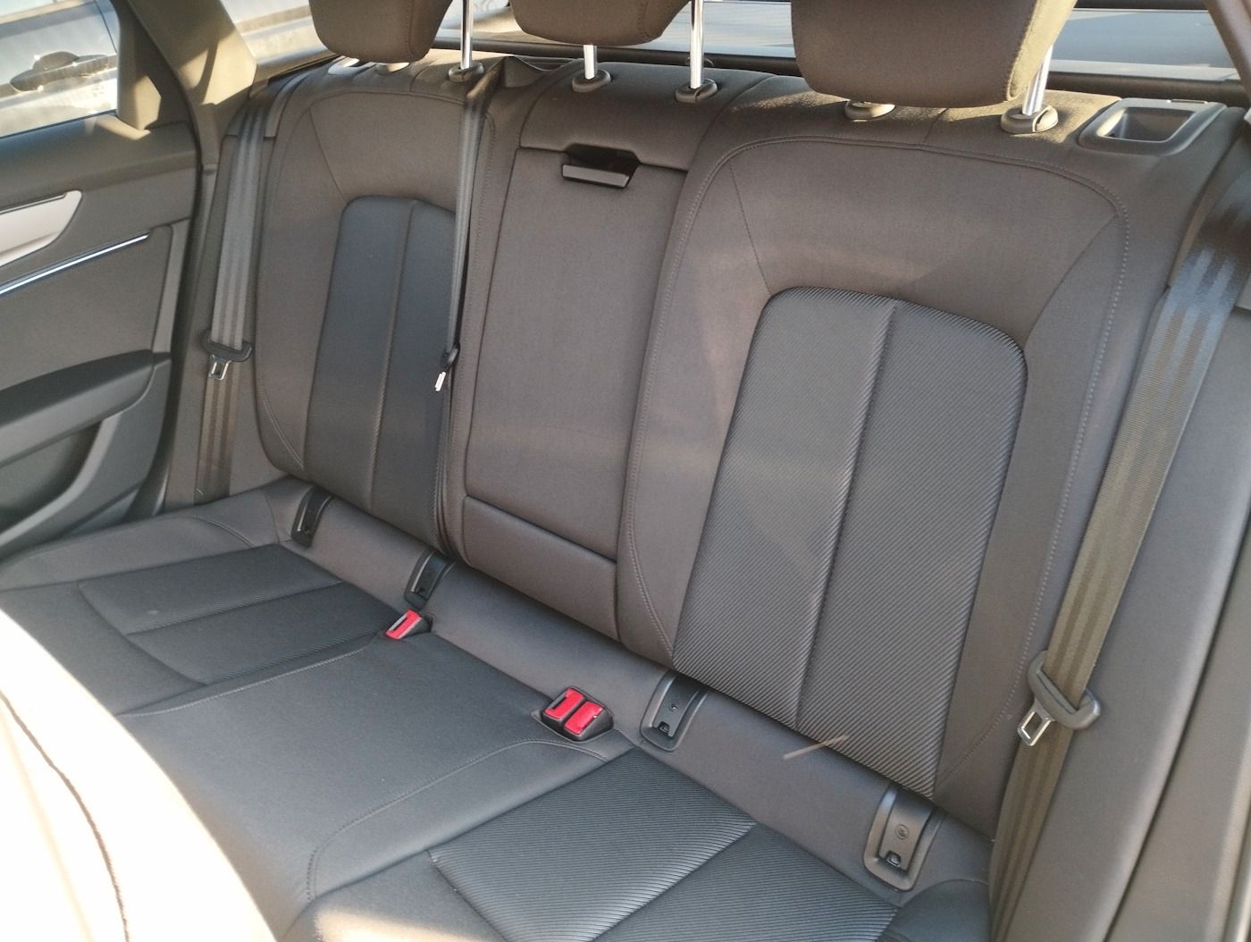 Fahrzeugabbildung Audi A6 Avant 2.0 quattro advanced NEU76T ACC LED KAM