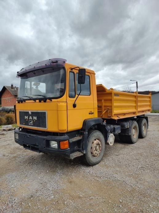 MAN 26.372 6x4 meiller tipper