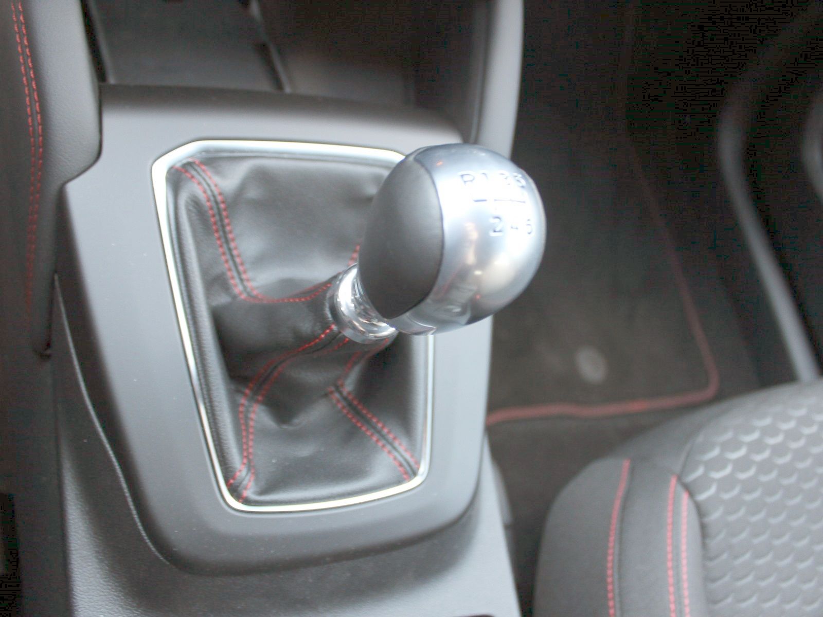 Fahrzeugabbildung Ford Kuga ST-Line
