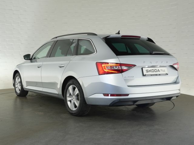 Superb COMBI AMBITION TDI DSG+NAVI+SITZHEIZUNG+K