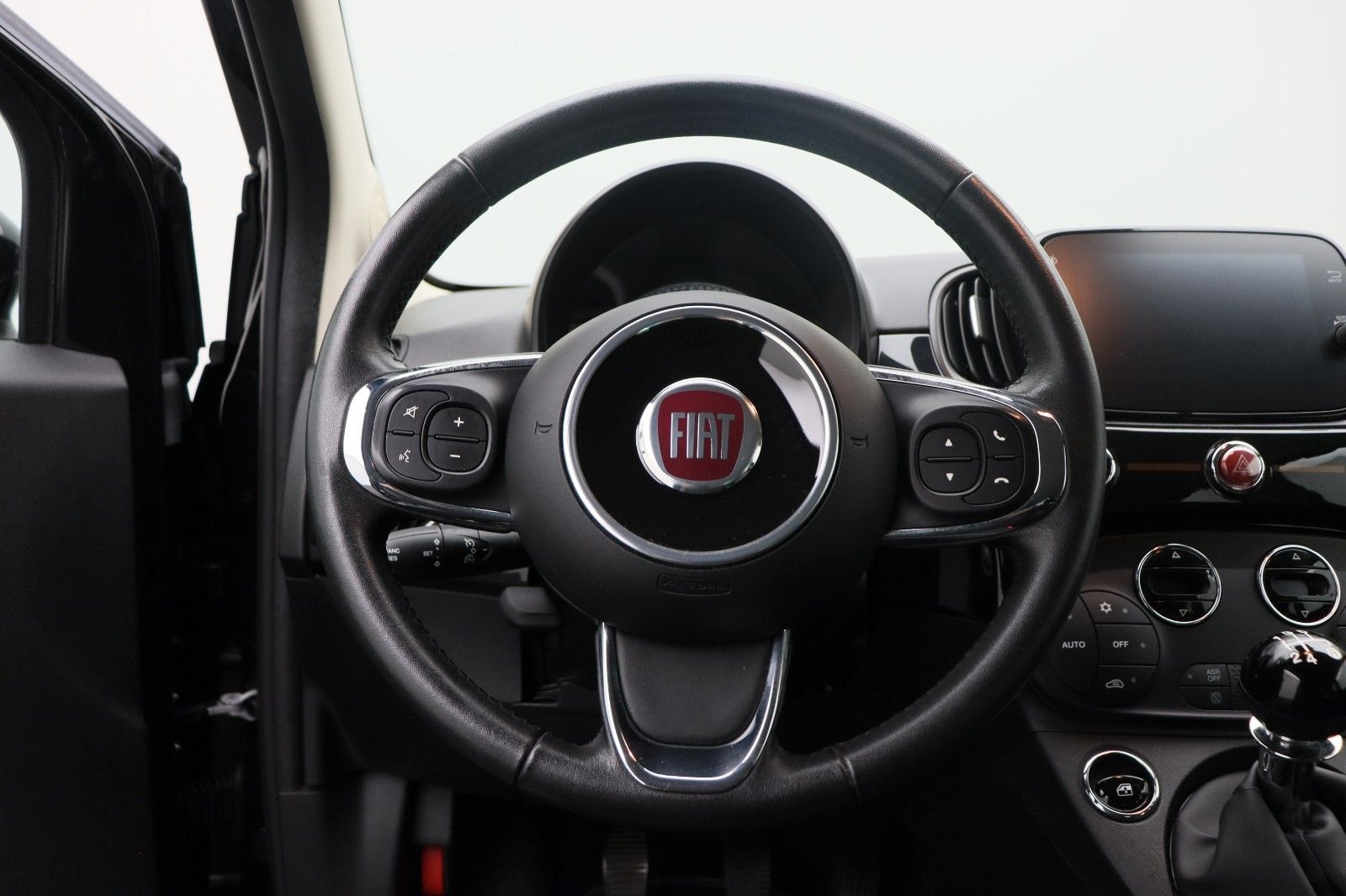 Fahrzeugabbildung Fiat 500C 1.2 Collezione