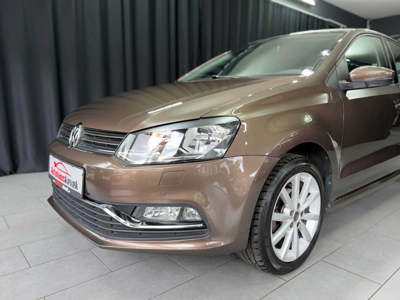 Fahrzeugabbildung Volkswagen Polo V Highline BMT/Start-Stopp|KLIMA|PDC|1-HD