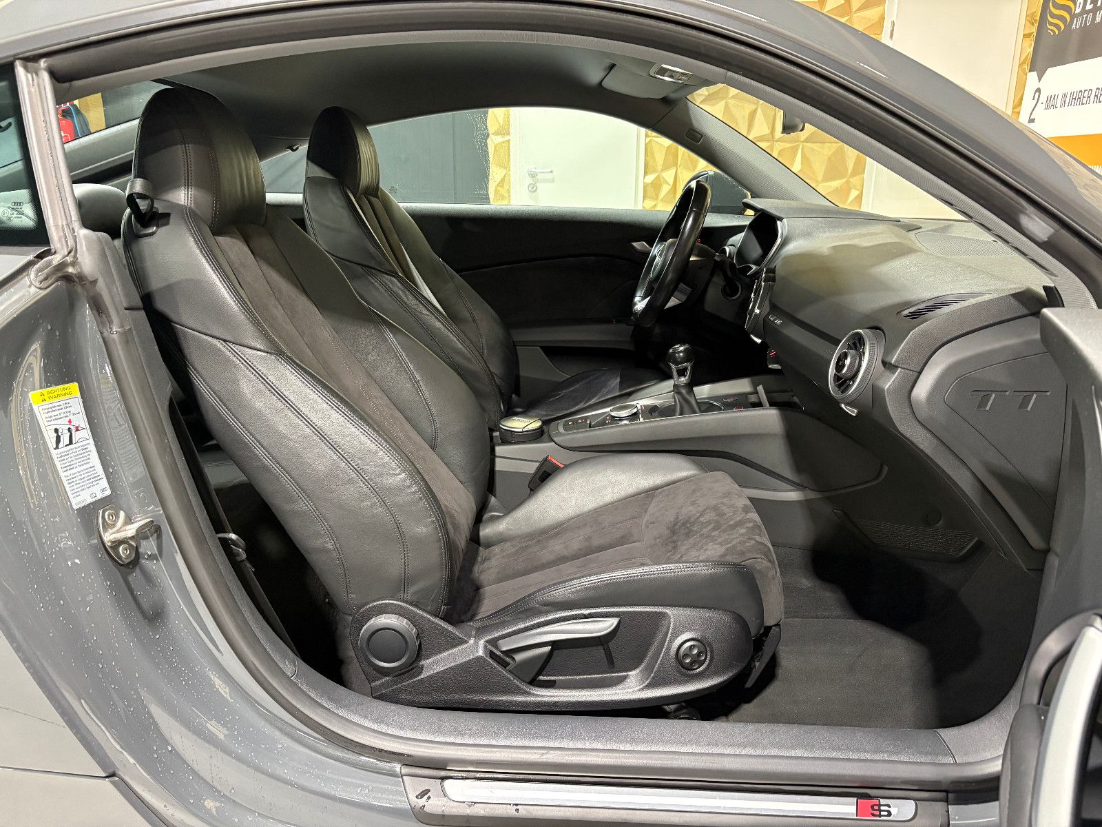 Fahrzeugabbildung Audi TT Coupe 1.8 TFSI/SHZ/NAVI/PDC/ALCANTARA/4-SITZ/