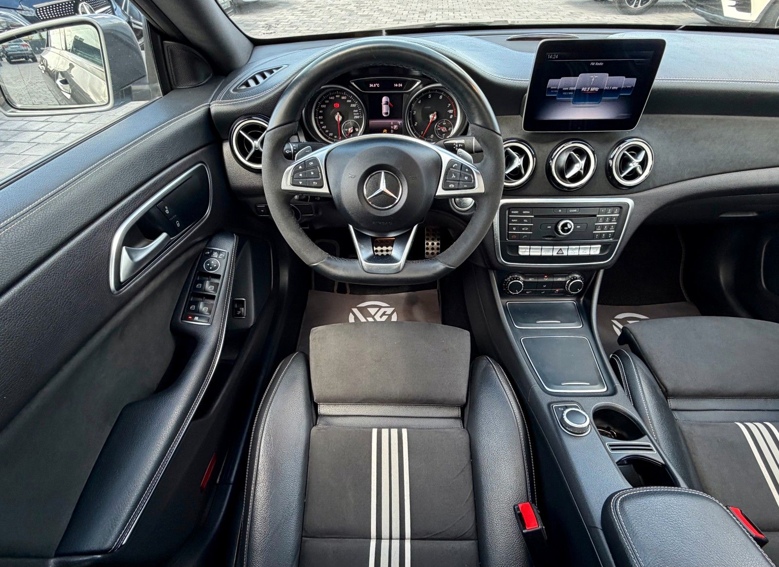 Mercedes-Benz CLA 200 AMG Edition PANO KAMERA LED Ambiente foto 12