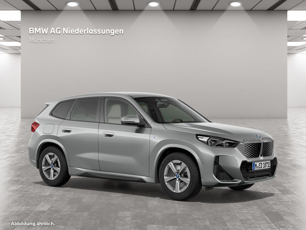 BMW iX1 - Bild 12