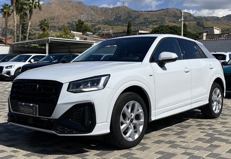 Audi Q2 S Line interno 2.0 TDI 116CV S-Tronic 35