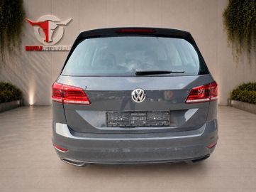 Volkswagen Golf - 4