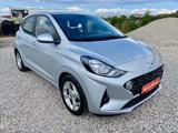 Hyundai i10 1.0 Automatik KLIMA SITZ+LRHZ ALLWETTER PDC - Hyundai i10 aus 2023