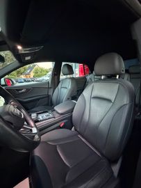 Audi Q8 - 9