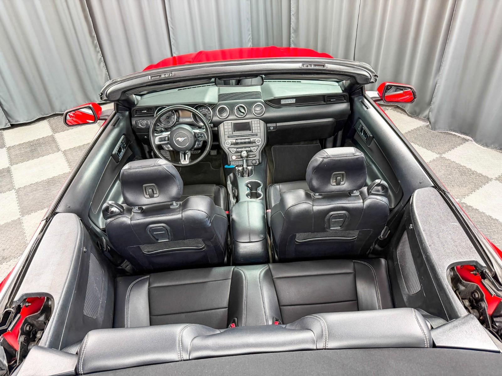 Ford Mustang 2016 Cabrio V6 3.7l, Leder, UNFALLFREI,