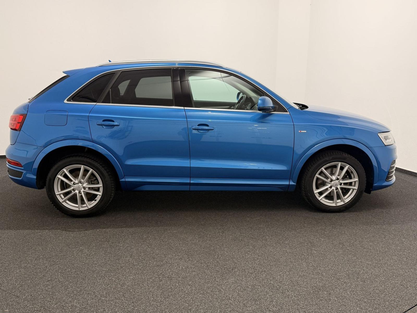 Audi Q3 Sport LED Tempomat AHK Klimaaut. PDC