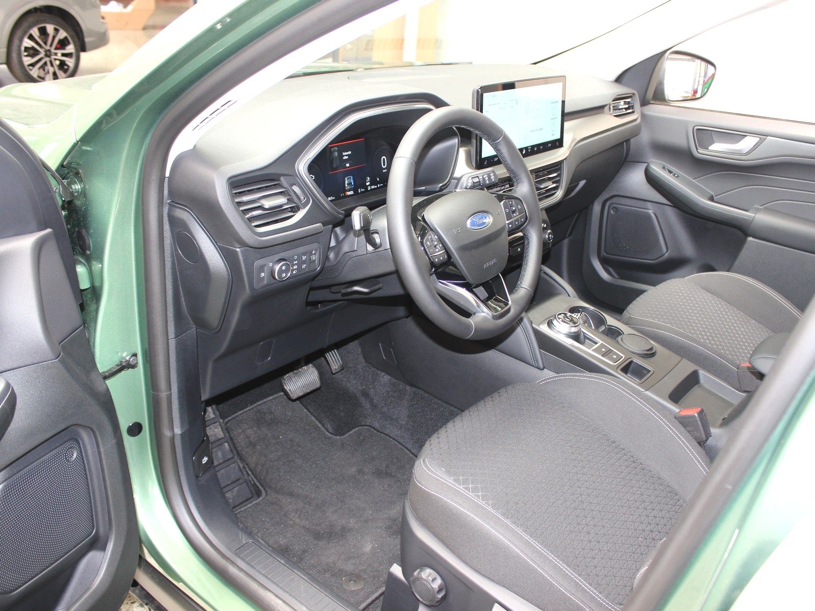 Fahrzeugabbildung Ford Kuga Plug-In Hybrid Titanium