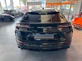 Lamborghini Urus Garantie Paket bis 03/2026 - mit Benzin-Antrieb: Schwarz, Geländewagen, Garantie