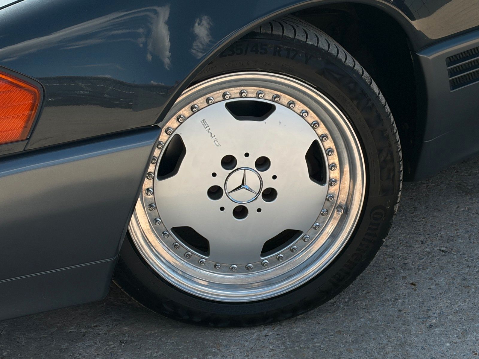 Fahrzeugabbildung Mercedes-Benz SL 320 R129 Cabrio Autom. AMG unfallfrei Note 2