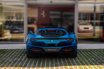 صورة 6 لـ 2022 Ferrari 296 GTS