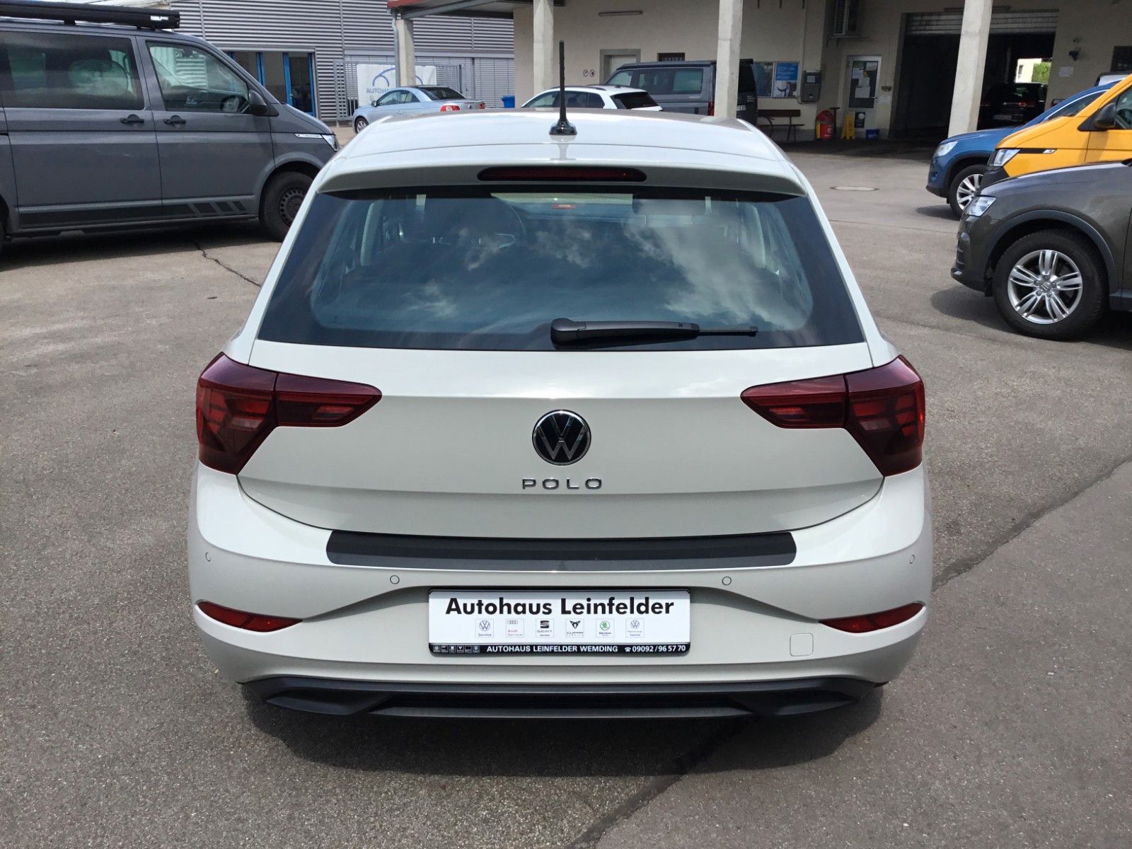 Fahrzeugabbildung Volkswagen Polo 1.0 TSI Life+Sitzheizung+AppConnect+Kamera