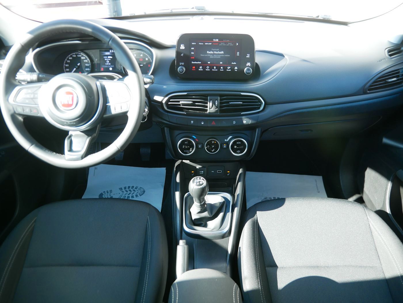 Fahrzeugabbildung Fiat Tipo HB 1.0 City Life Kamera SHZ Klimaautom. ALU